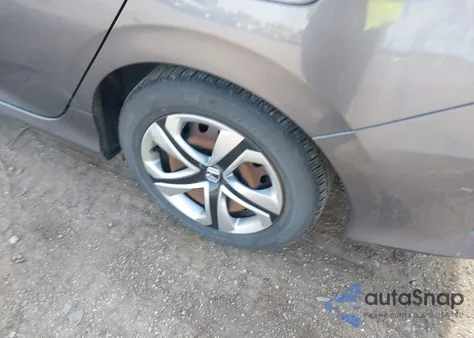 2018 Honda Civic Lx z USA, uszkodzony, nr VIN 2HGFC2F58JH502317